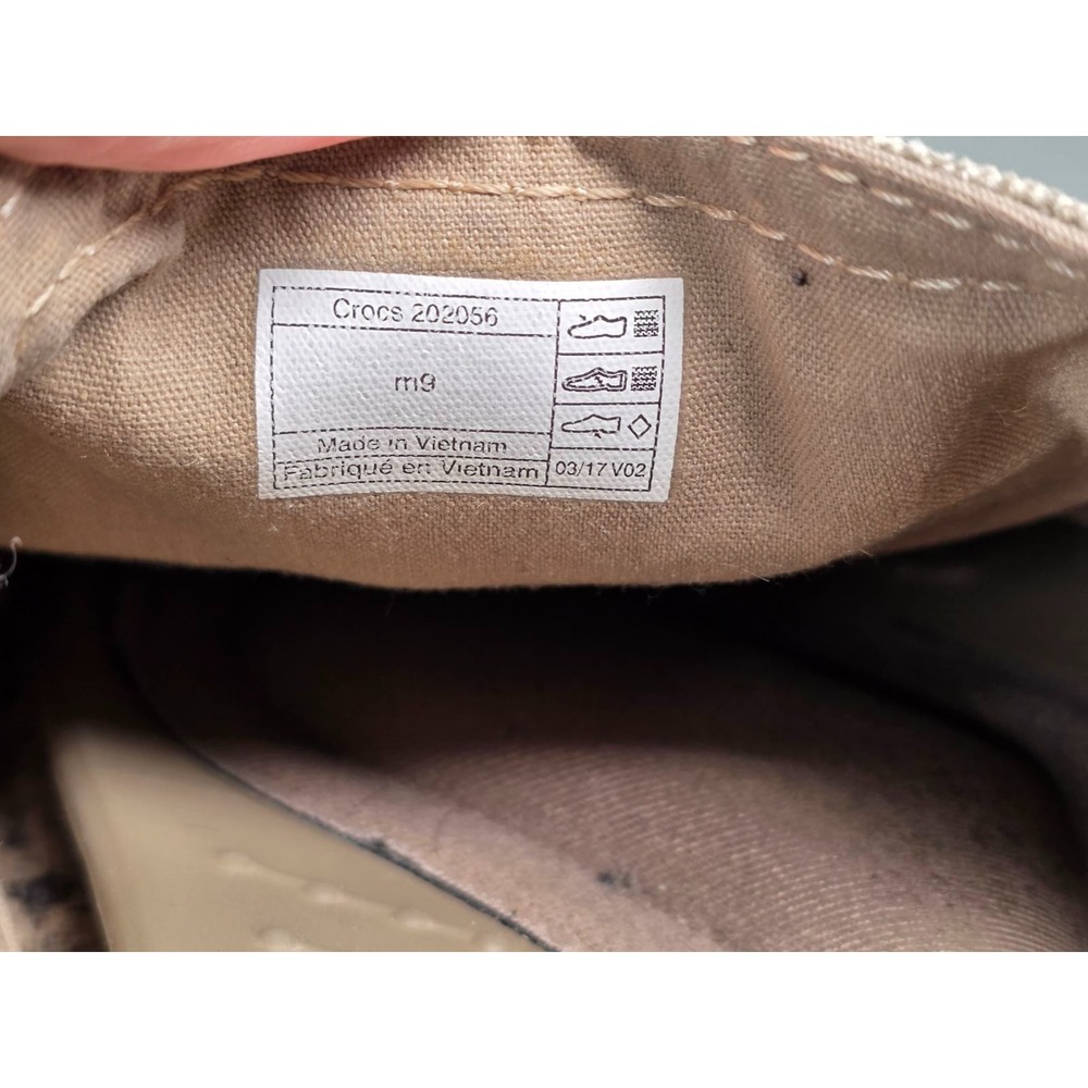 Crocs Santa Cruz 2 Luxe Men's Shoes Size 9 Beige Tan Canvas Slip On Loafers - Picture 11 of 11